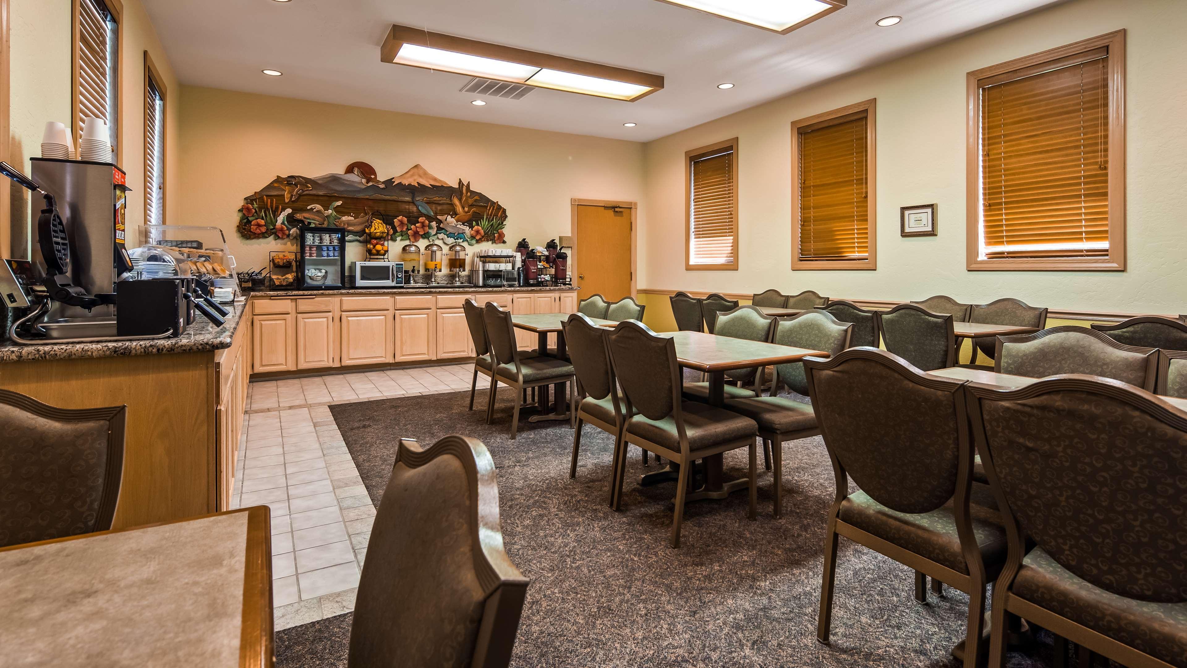 Best Western Inn At The Rogue Rogue River Εξωτερικό φωτογραφία
