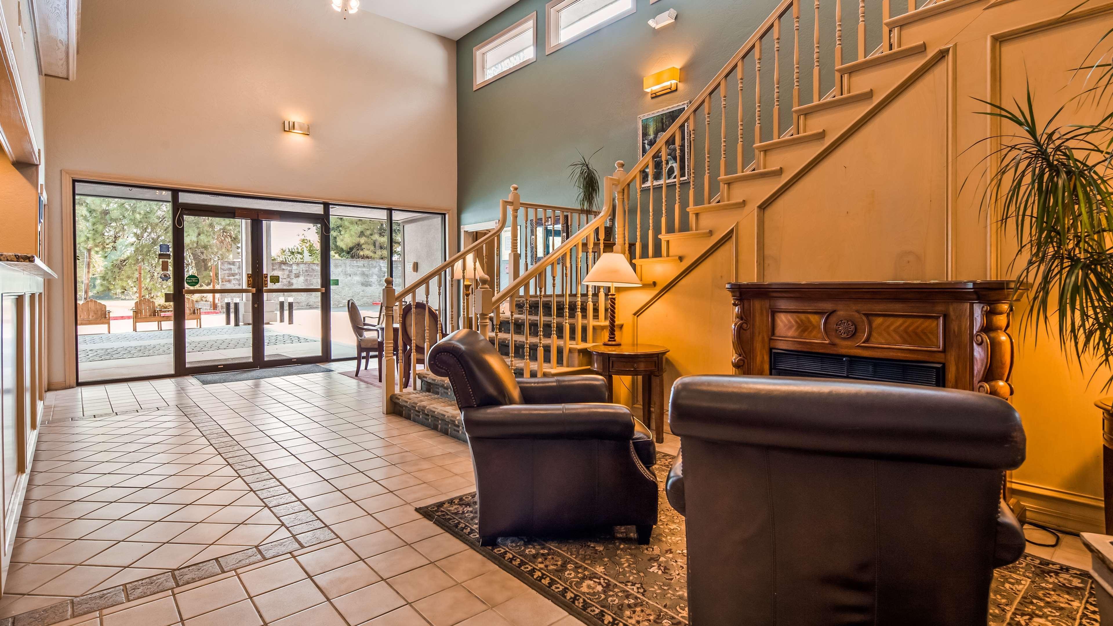 Best Western Inn At The Rogue Rogue River Εξωτερικό φωτογραφία