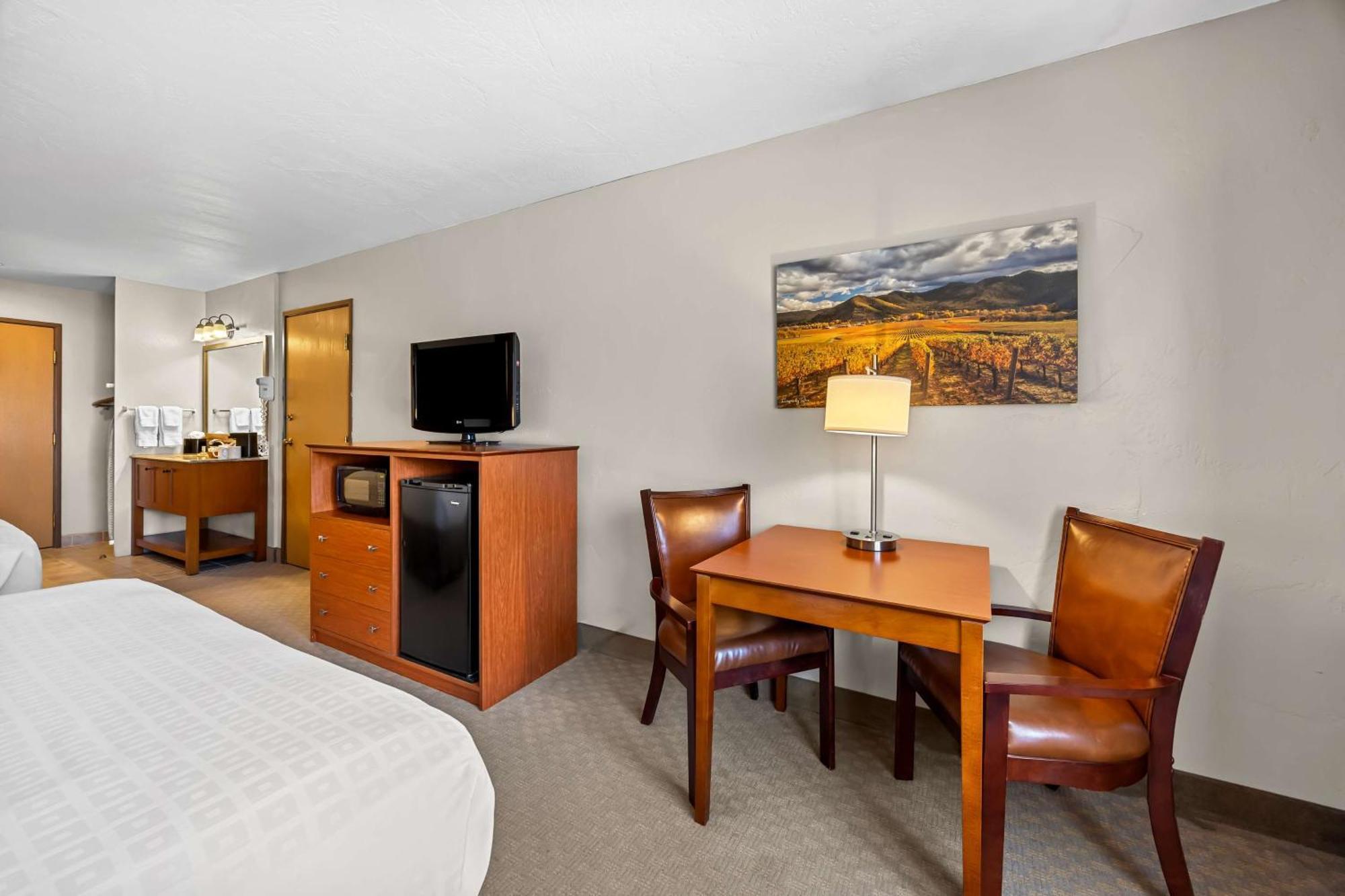 Best Western Inn At The Rogue Rogue River Εξωτερικό φωτογραφία