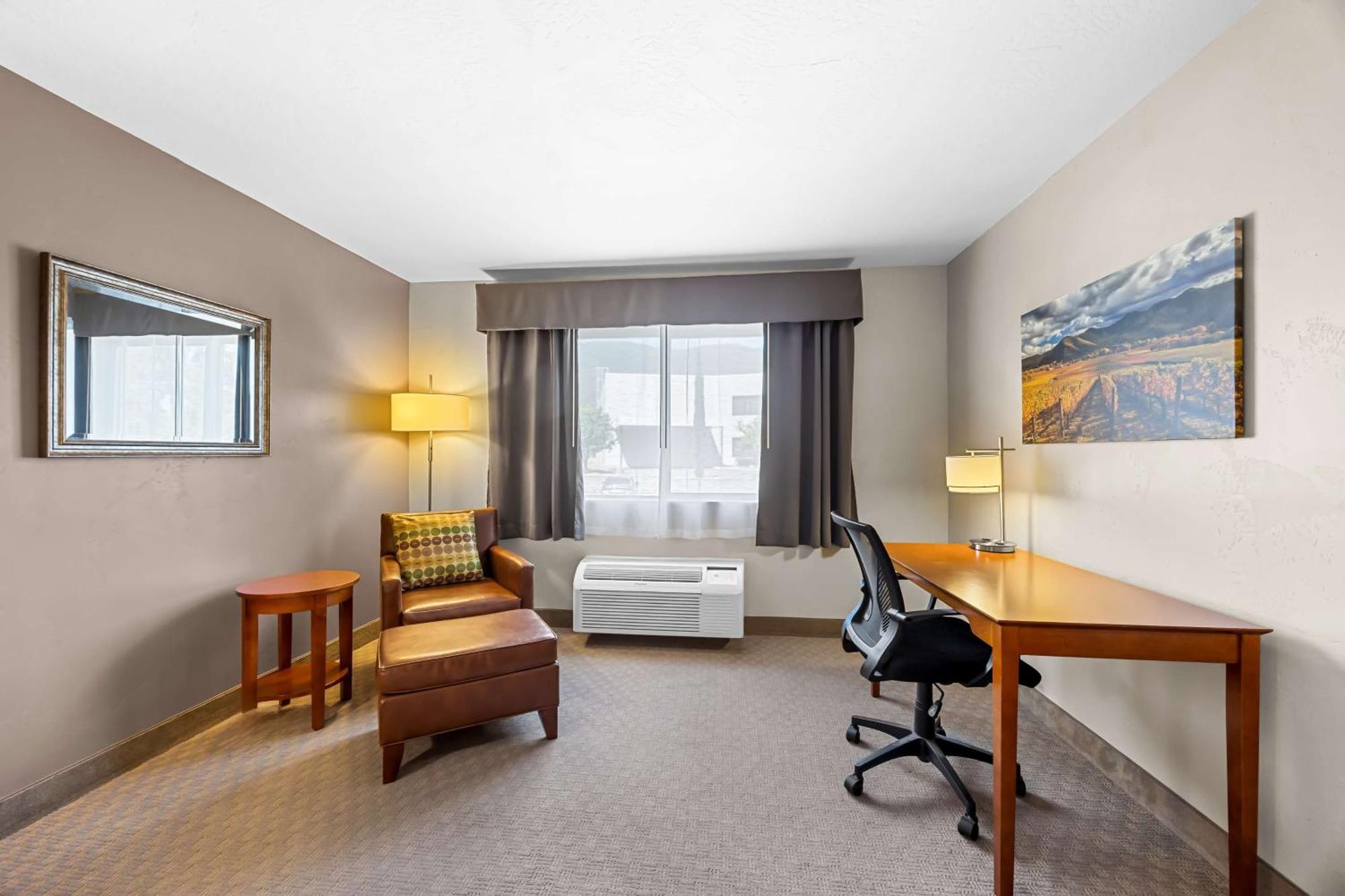 Best Western Inn At The Rogue Rogue River Εξωτερικό φωτογραφία