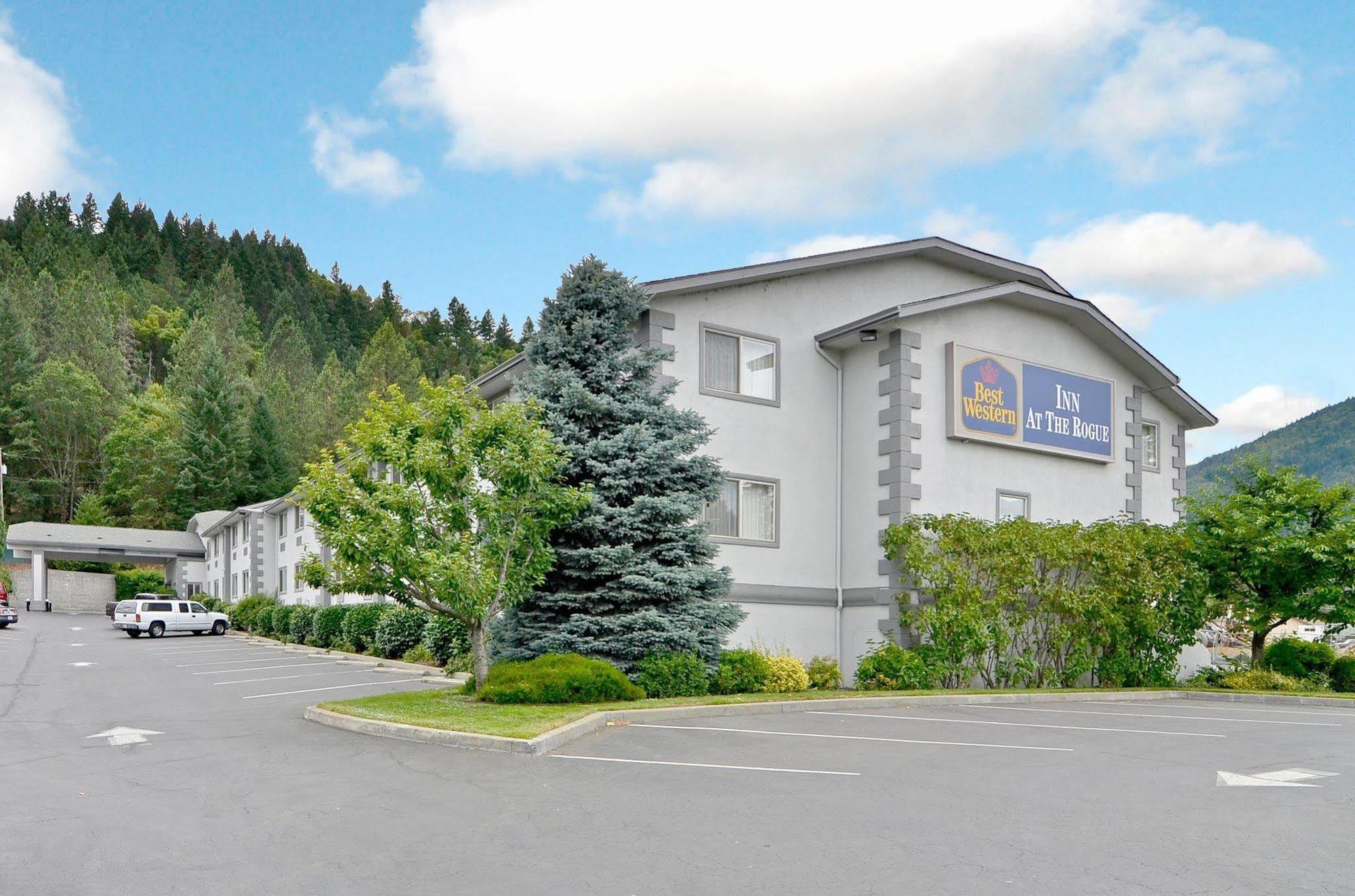 Best Western Inn At The Rogue Rogue River Εξωτερικό φωτογραφία