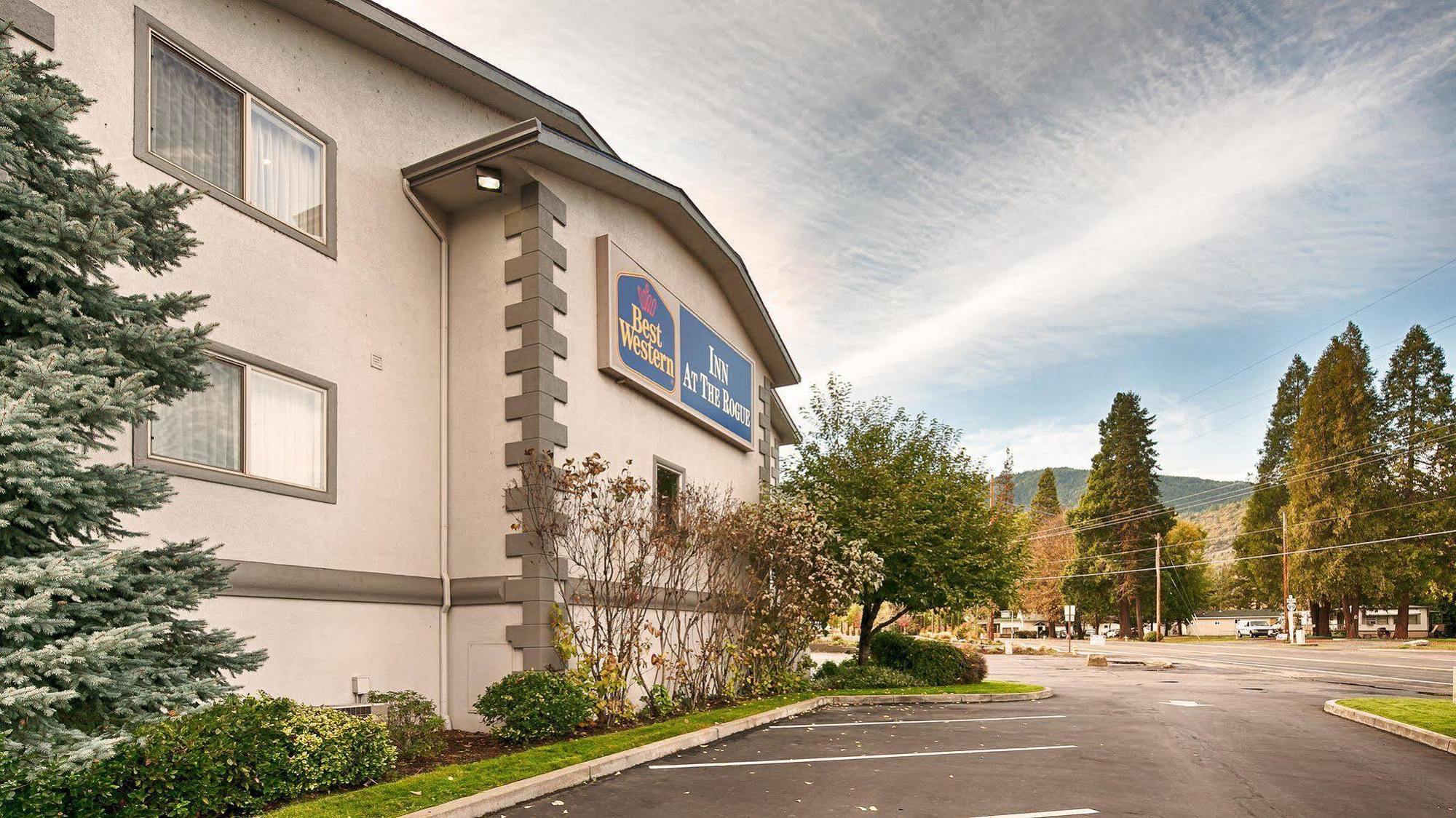 Best Western Inn At The Rogue Rogue River Εξωτερικό φωτογραφία