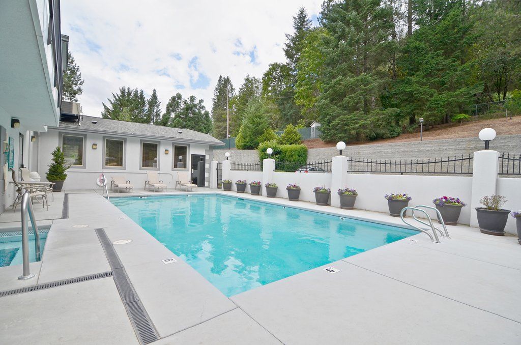 Best Western Inn At The Rogue Rogue River Εξωτερικό φωτογραφία